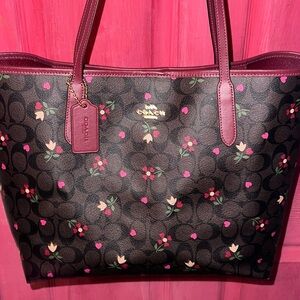 Coach Floral Print Tote Bag - Black and Pink